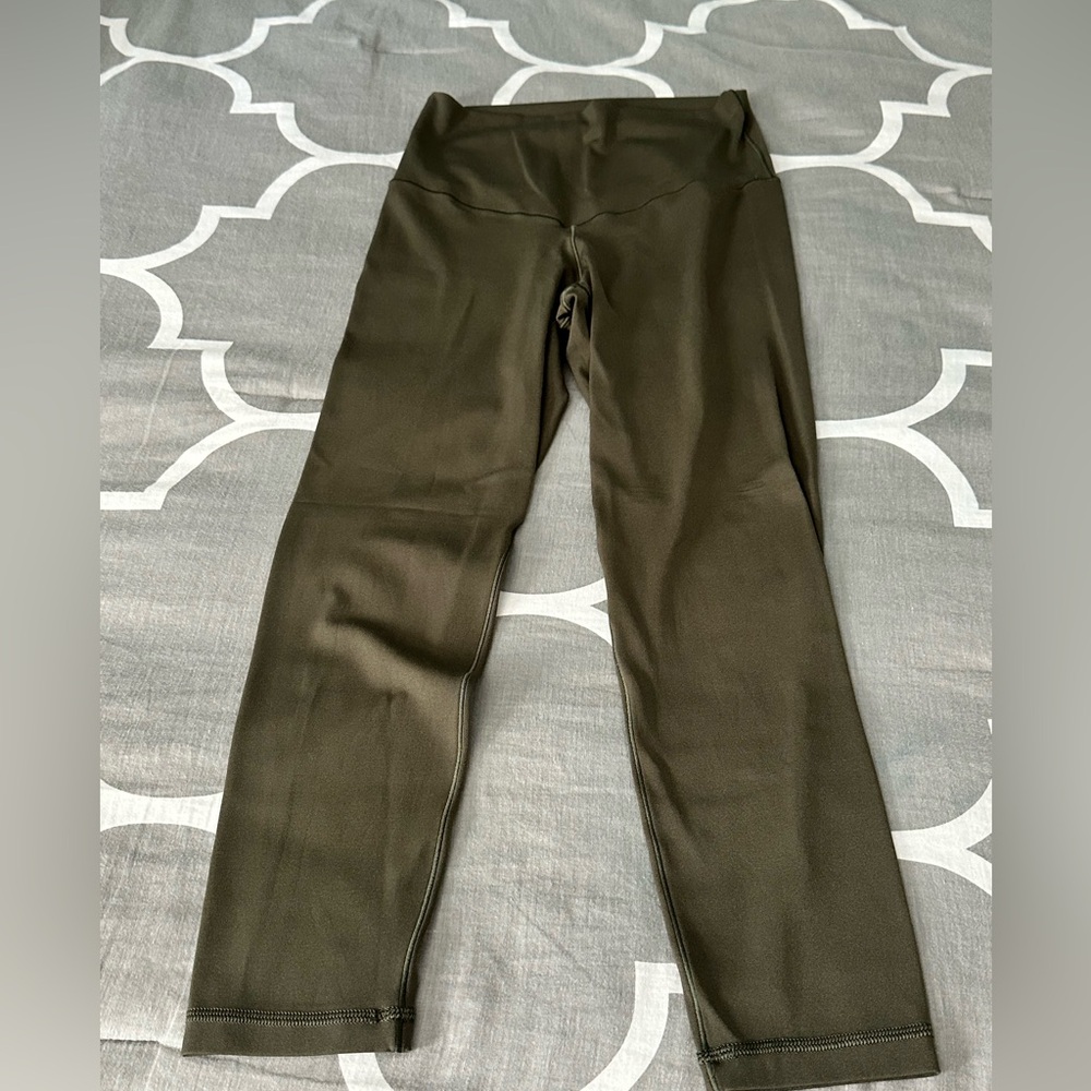 NWOT OFFLINE By Aerie real me High Waisted Legging Medium Short Captiva